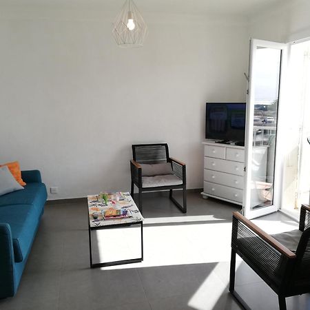 Superbe Appartement Avec Vue Sur Mer Et Port, Parking Prive Saint-Pierre-la-Mer  Buitenkant foto